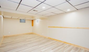 722 N Mavis Ln, Addison, IL 60101