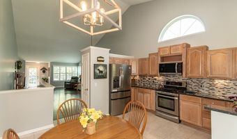 118 Kensington Ct, Aurora, OH 44202