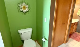 640 LAURISA Ln, Antigo, WI 54409