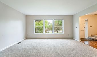 2240 Steeplechase Dr, Ann Arbor, MI 48103