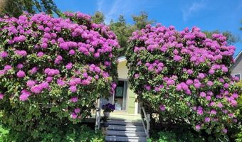 108 Steamboat St, Jamestown, RI 02835