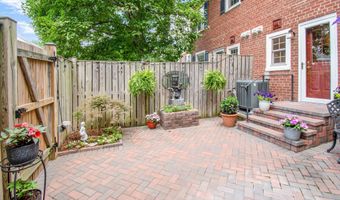 3206 S STAFFORD St, Arlington, VA 22206