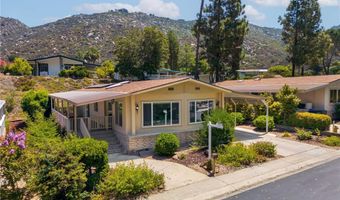 8975 Lawrence Welk 217, Escondido, CA 92026