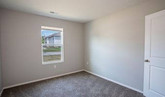116 Pin Oak Dr, Aurora, MO 65605