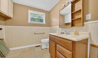 3209 ELM St, Adamsville, AL 35005
