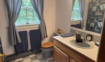 1 Gilman Rd, Hopkinton, RI 02832