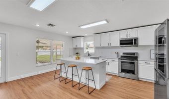 601 PINTAIL Cir, Auburndale, FL 33823