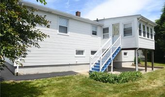 20 Bicentennial Way, North Providence, RI 02911
