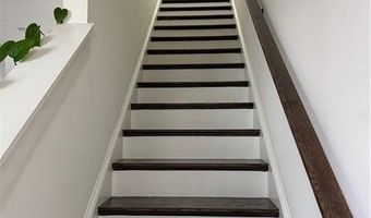 1242 Cushenberry Ln, Atlanta, GA 30318