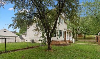 205 S Ford St, Anamosa, IA 52205