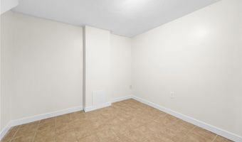 1038 E 21st St, Ashtabula, OH 44004