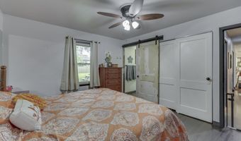 110 N Tresslar Ave, Bargersville, IN 46106