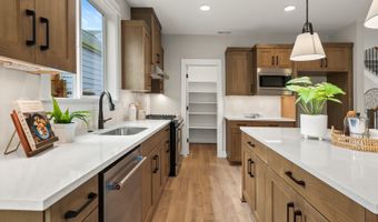 122 NW 152ND Ave, Beaverton, OR 97006