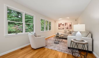 31 Grant Dr, Avon, CT 06001