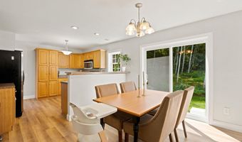 15 Silver Dawn Rd, Campton, NH 03223