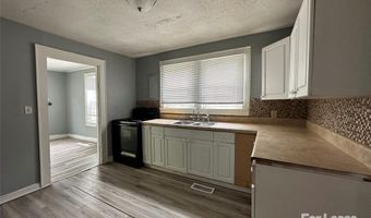 615 Marion St, Badin, NC 28009