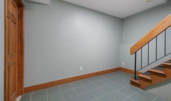 49 Birkdale Rd, Bedford, NH 03110