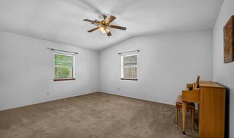 300 Pintail Cir, Altus, OK 73521