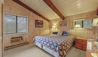 422 Bonny Rigg Hill Rd, Becket, MA 01223