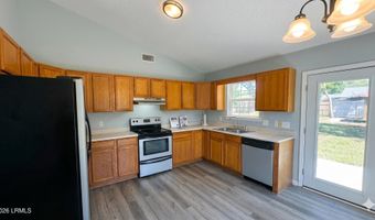 43 Southern Magnolia Dr, Beaufort, SC 29907