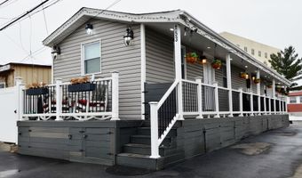 190 W 24TH St, Bayonne, NJ 07002
