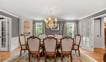56 Oak Dr, Bedford, NH 03110