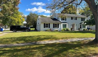 144 Meadowview Ln, Amherst, NY 14221