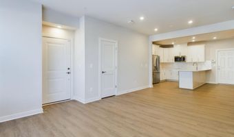 43801 MIDDLEWAY Ter, Ashburn, VA 20147