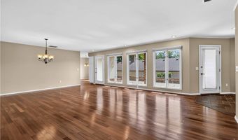 6 Teresa Dr, Bella Vista, AR 72715