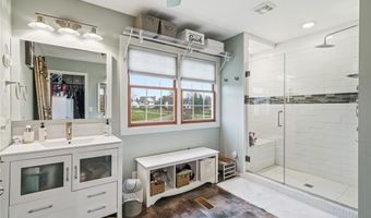 4212 Devonshire Ct, Akron, OH 44321