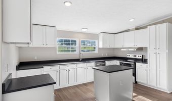 983 Rock Springs Rd, Bethpage, TN 37022