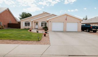 102 GARDEN Cir, Bloomfield, NM 87413