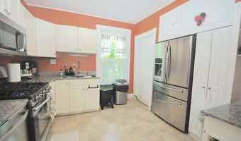 124 Palm St, Bangor, ME 04401