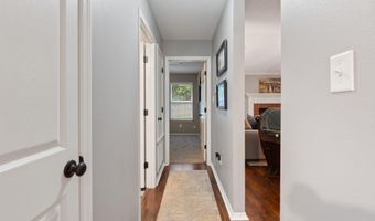 509 Sharon Oaks Ct, Benton, AR 72019