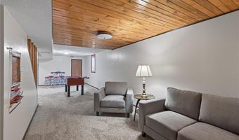 441 Walnut Ln, Apple Valley, MN 55124