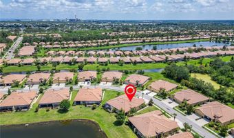 5422 SUNSET FALLS Dr, Apollo Beach, FL 33572