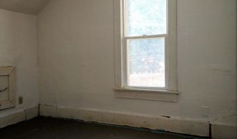 215 N H St, Albion, WA 99163