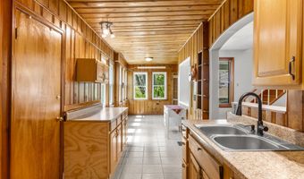 90 Grand Ave, Beattyville, KY 41311