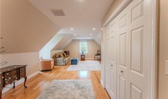 111 Middle St, North Kingstown, RI 02852