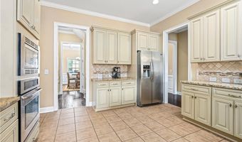 662 BANBURY St, Auburn, AL 36832