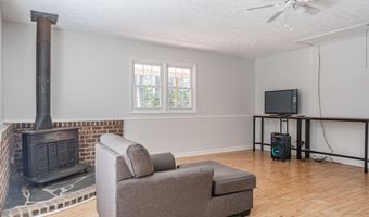 606 John Mcqueen Rd, Aberdeen, NC 28315
