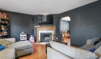4 Cannonball Dr, Barnegat, NJ 08005