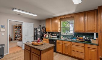 120 Gray Cir, Benton, LA 71006