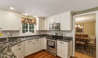 14 High Hill Rd, Canton, CT 06019