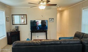 120 Redwood Dr, Barnegat, NJ 08005