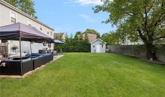 121 Spofford Ave, Warwick, RI 02888