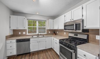 645 Abbey Mill Dr SE, Ada, MI 49301