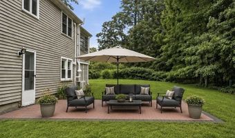 7 Cherry Ridge Rd, Acton, MA 01720
