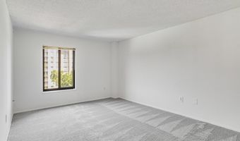 4500 S FOUR MILE RUN Dr 807, Arlington, VA 22204