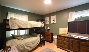 204 E 3rd Ave N, Aurora, MN 55705